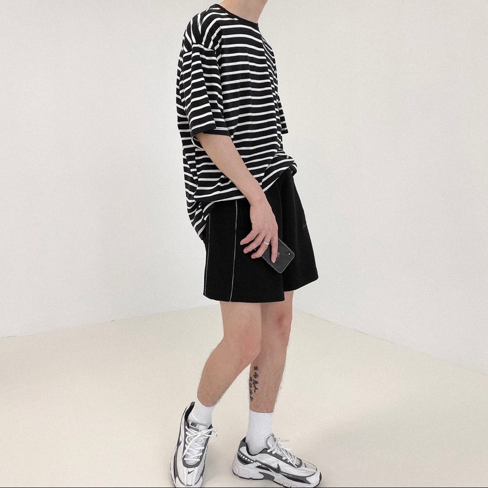 oversized striped top